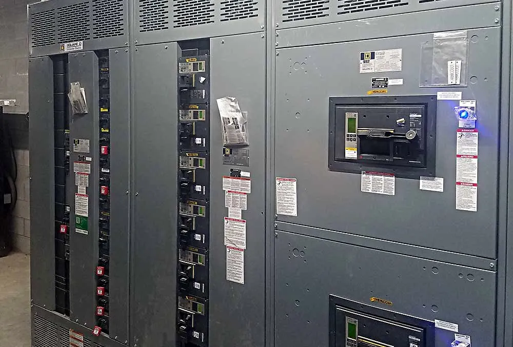 Low-voltage switchgear lineup with breakers and metering